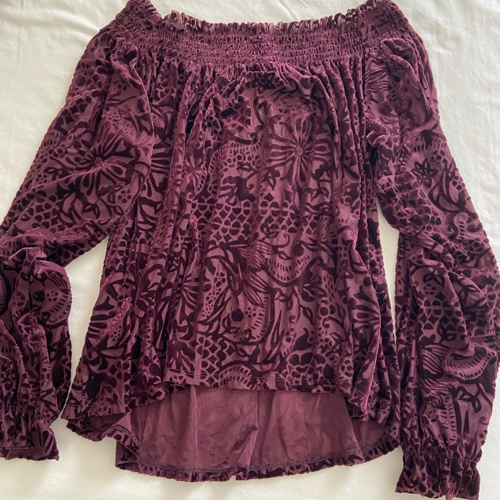 Free People Off-Shoulder Floral Velvet Burnout Top in Plum